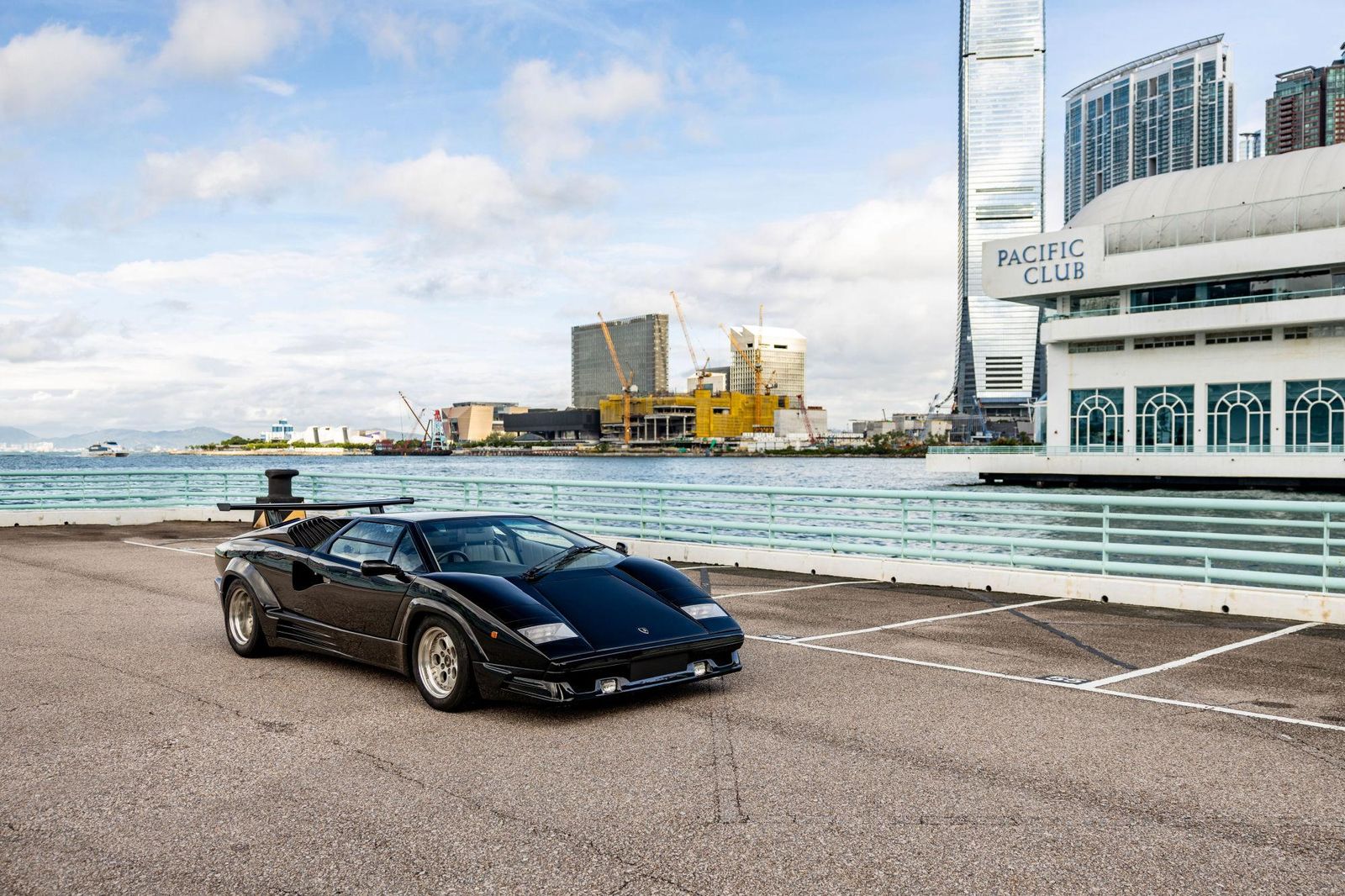 Rare &Amp; Immaculate 25Th Anniversary Metallic Black Lamborghini Countach With Under 12K Miles Hits The Market! 19 Bc23 r0001 001