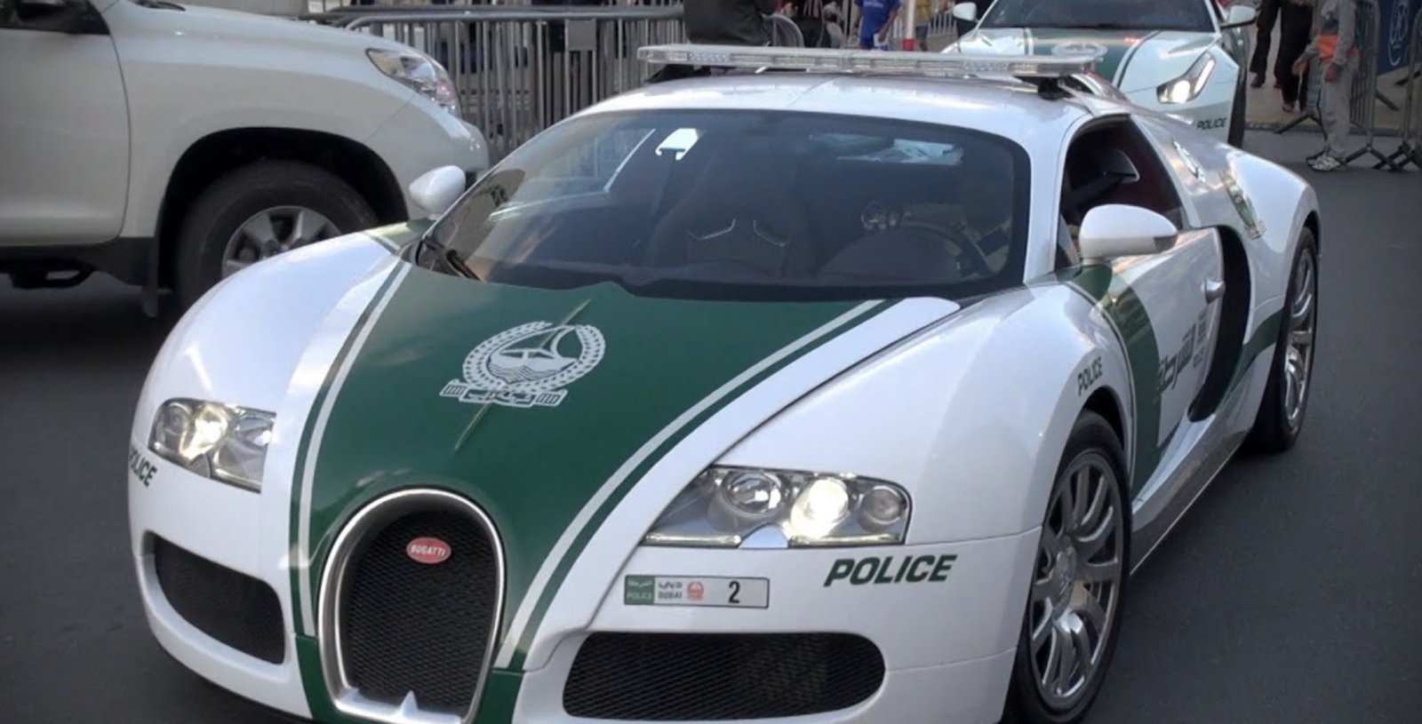 Dubai Police Cars: Beyond The Lamborghini – Exploring An Arsenal Of Luxury Vehicles 9 Bugatti veyron dubai police car