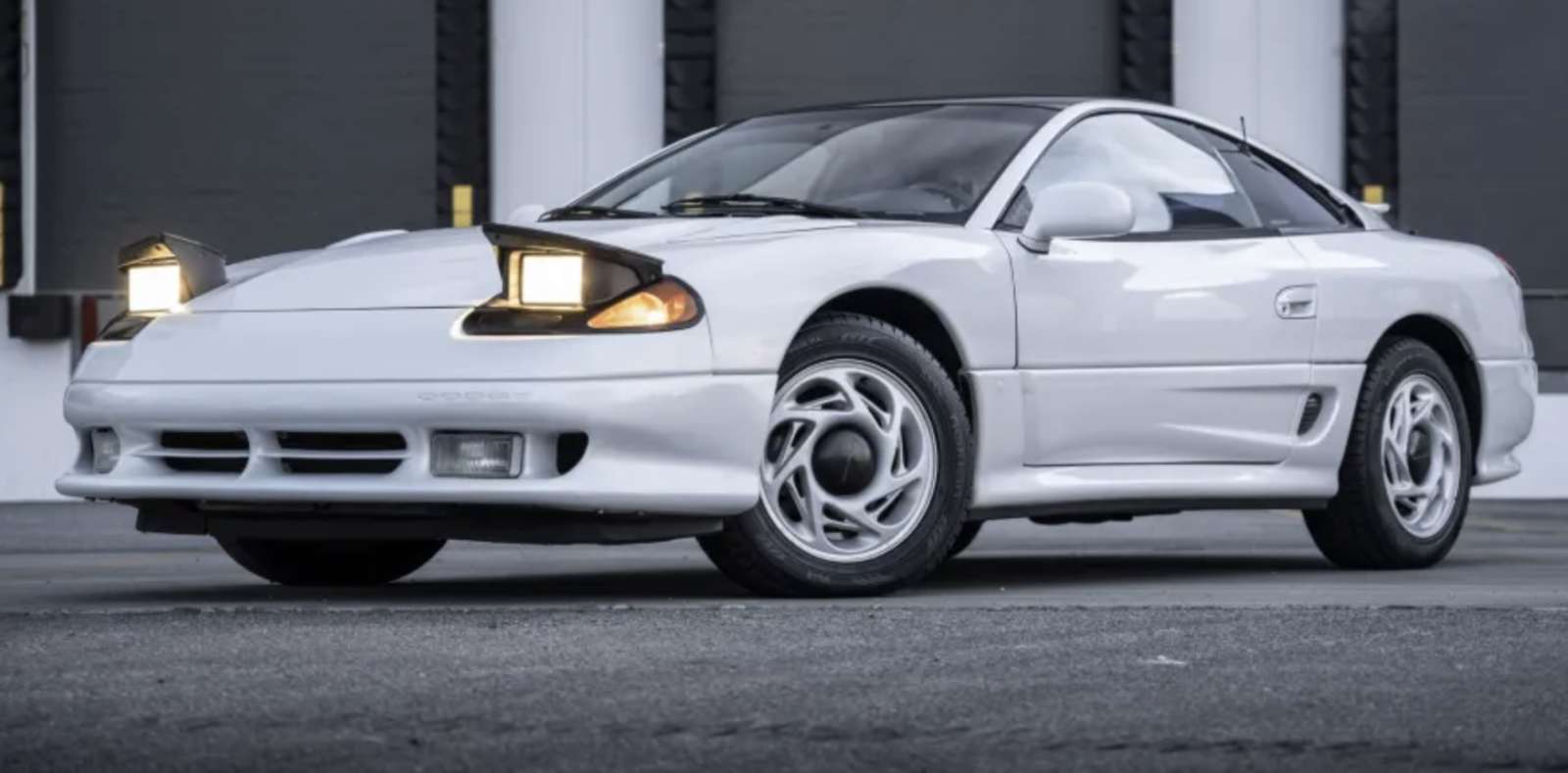 Lamborghini Countach &Amp; Iconic Cars With The Best Pop-Up Headlights 19 Dodge stealth