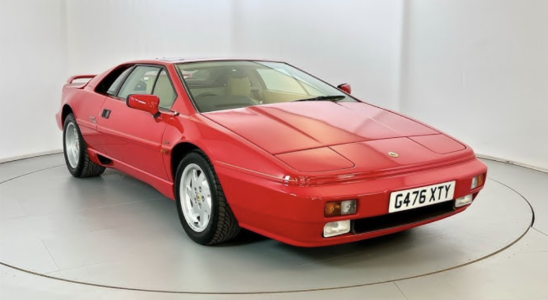 Lamborghini Countach &Amp; Iconic Cars With The Best Pop-Up Headlights 11 Lotus esprit pop up headlights