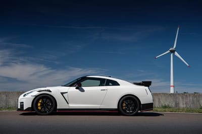 Affordable Alternatives To Ferrari And Lamborghini: Performance On A Budget 5 Nissan gt-r