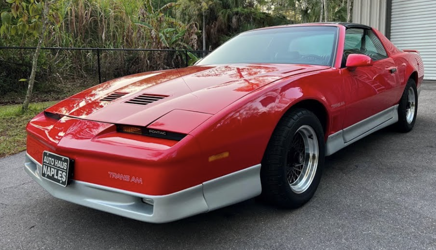 Lamborghini Countach &Amp; Iconic Cars With The Best Pop-Up Headlights 21 Pontiac firebird (third generation)