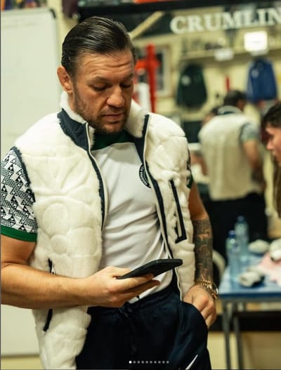 Popular Ufc Star Conor Mcgregor Lauds The Latest Lamborghini Model 5 09