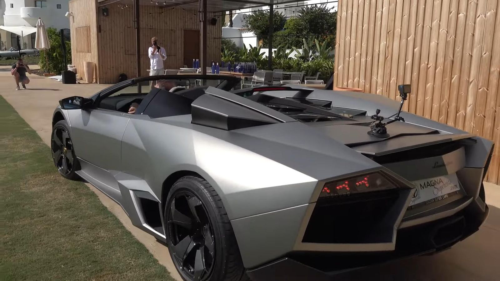 Vs youtube 1of110mlamborghiniaventadorjdrivinginspain 324