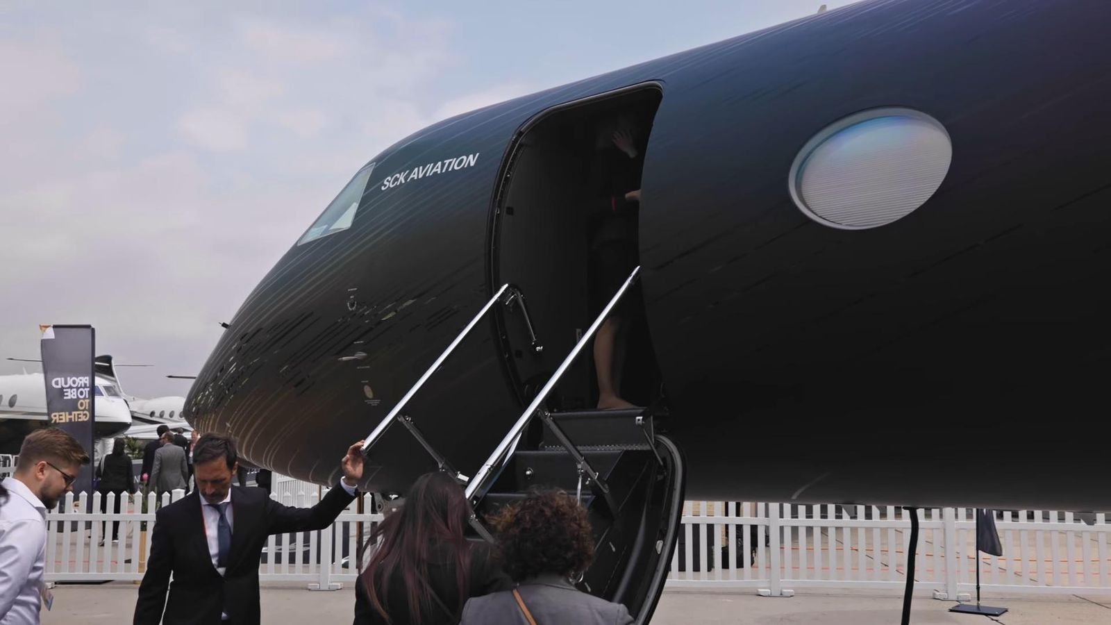 Vs youtube insidedesignerprivatejetall matteblackgulfstreamg450 302