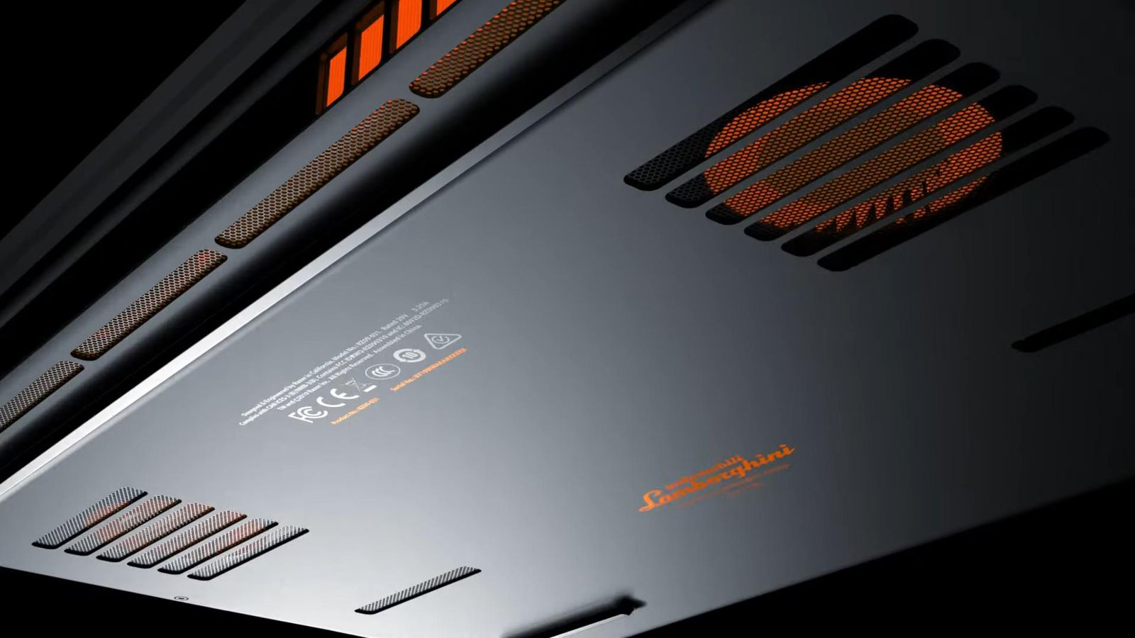 The Razer Blade 16 X Lamborghini Edition Laptop Is An Expensive Limited Edition Model Featuring Aluminum Chassis 12 Vs youtube razerblade16xautomobililamborghinieditiondesignperformancereimagined 019