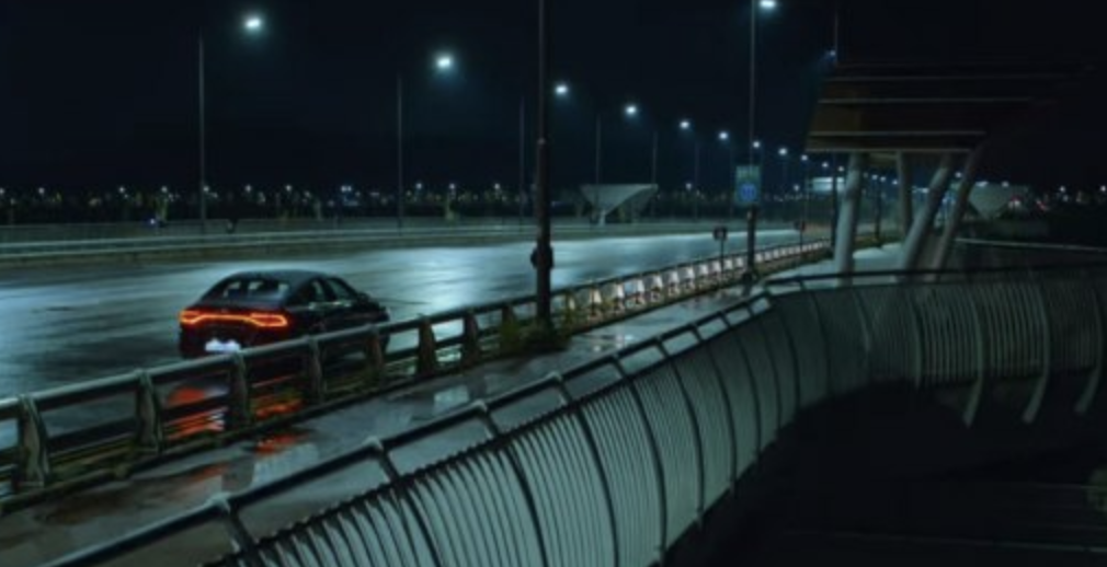 Bloody Squid Game Comes Back To Netflix With An Unexpected Car Sponsor 13 2017 hyundai grandeur