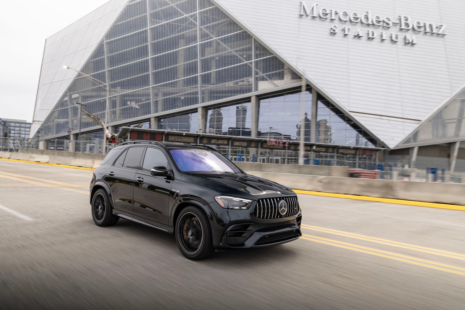 2023 Lamborghini Urus S Vs Mercedes Amg Gle 63 S: A Comparative Analysis 5 Lamborghini urus s vs mercedes amg gle 63 s