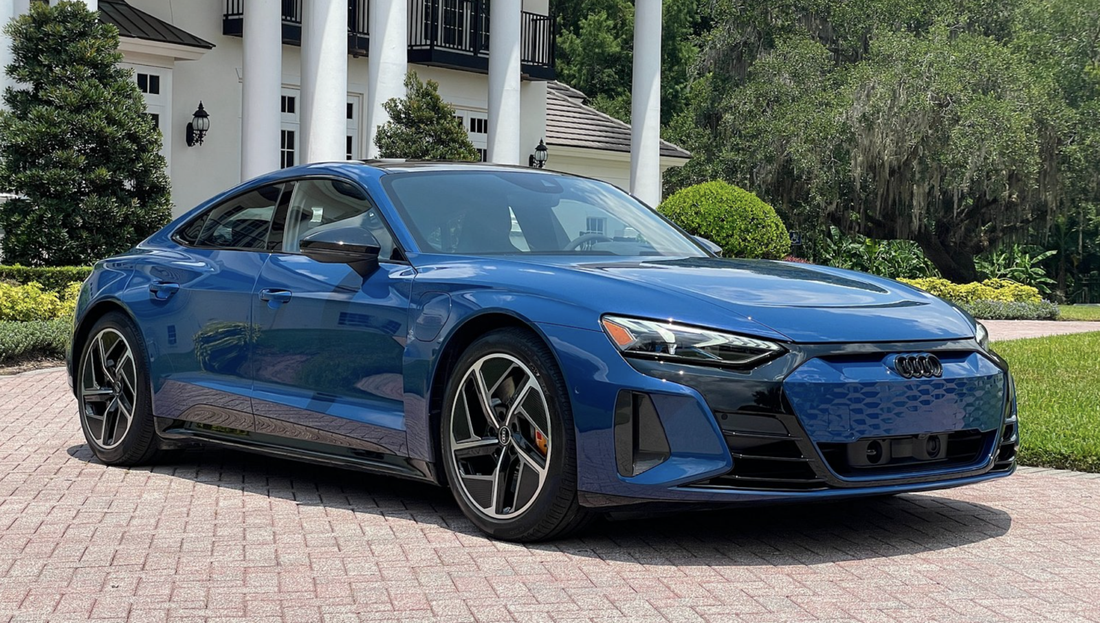 6 Audi Models That Looks Like A Lamborghini 23 Audi e-tron gt/rs