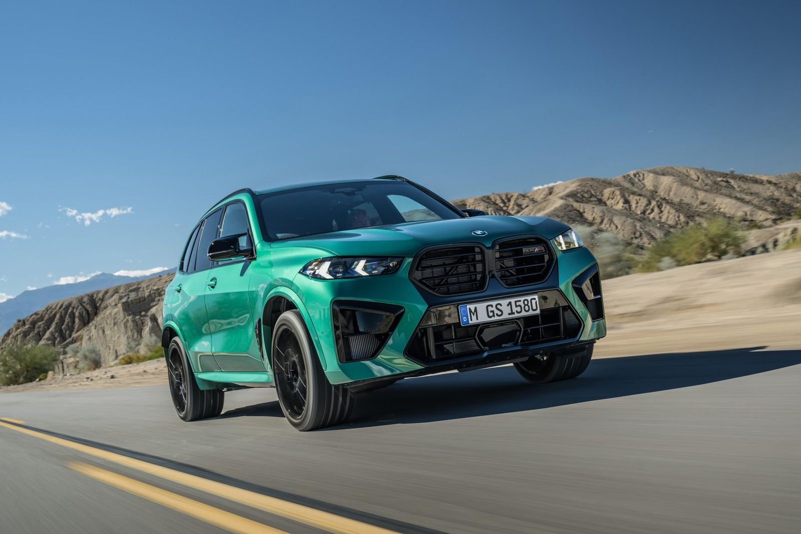 Lamborghini Urus S Vs Bmw X5M Competition: Brutal Raw Power Plus Intelligent Tech 7 Lamborghini urus s versus bmw x5m competition
