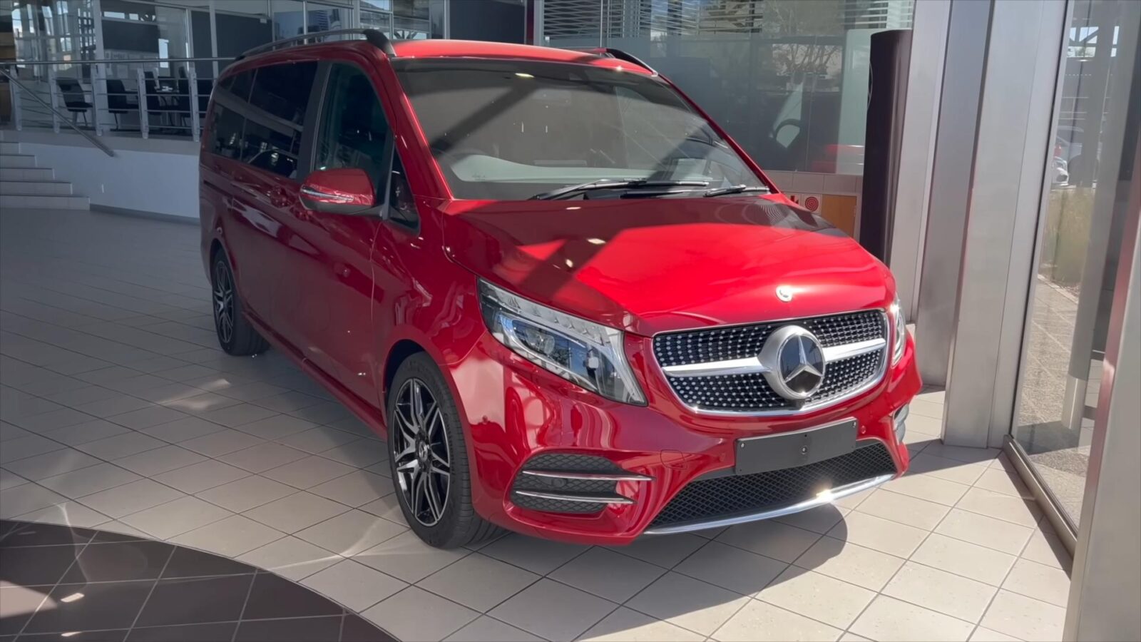 Inside Billionaire Taylor Swift'S Car Collection: Where Timeless Elegance Merges With Unparalleled Sophistication 15 Taylor swift mercedes-benz viano