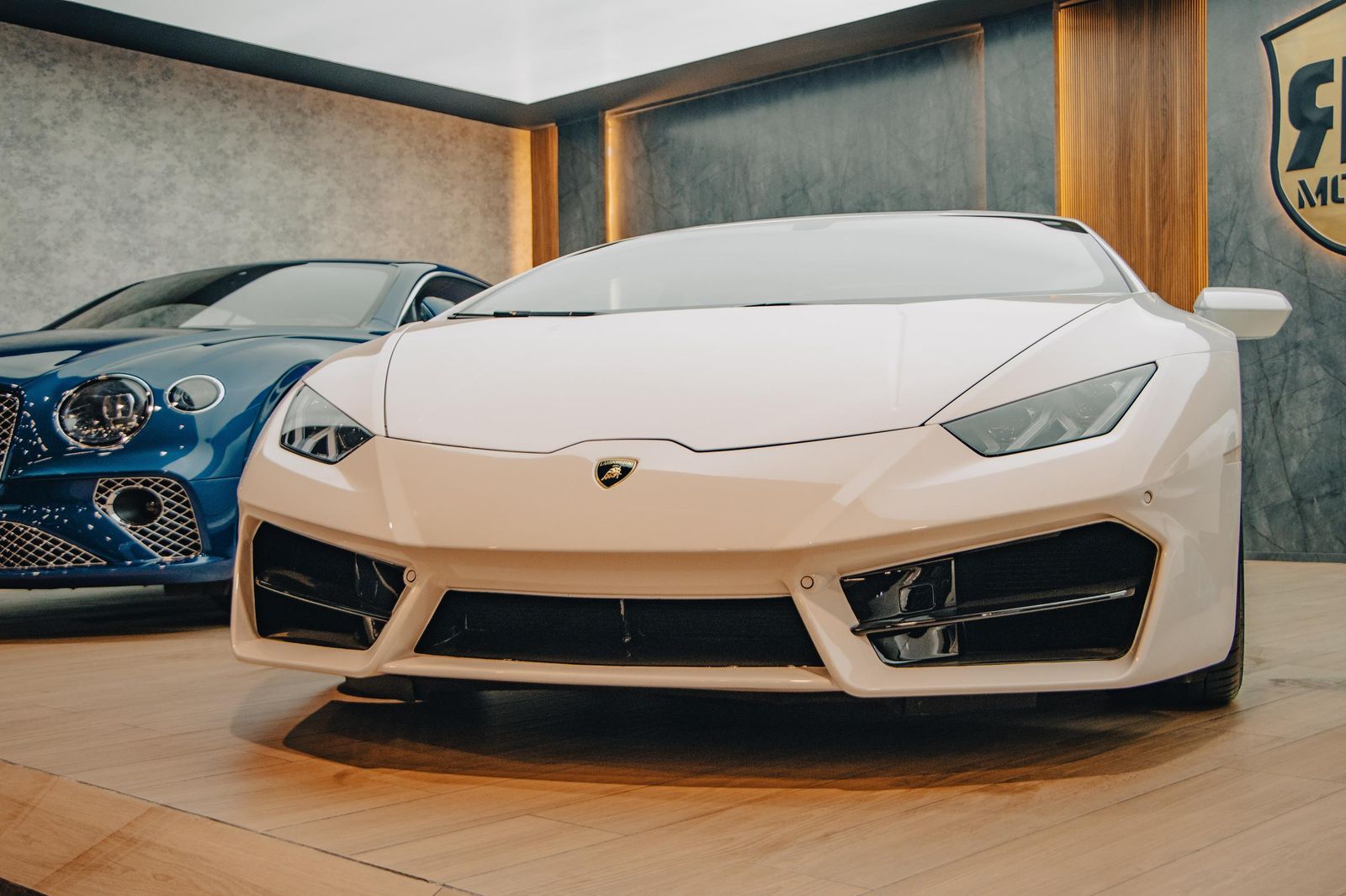 Can You Test Drive A Lamborghini? 3 Lamborghini dealership policies
