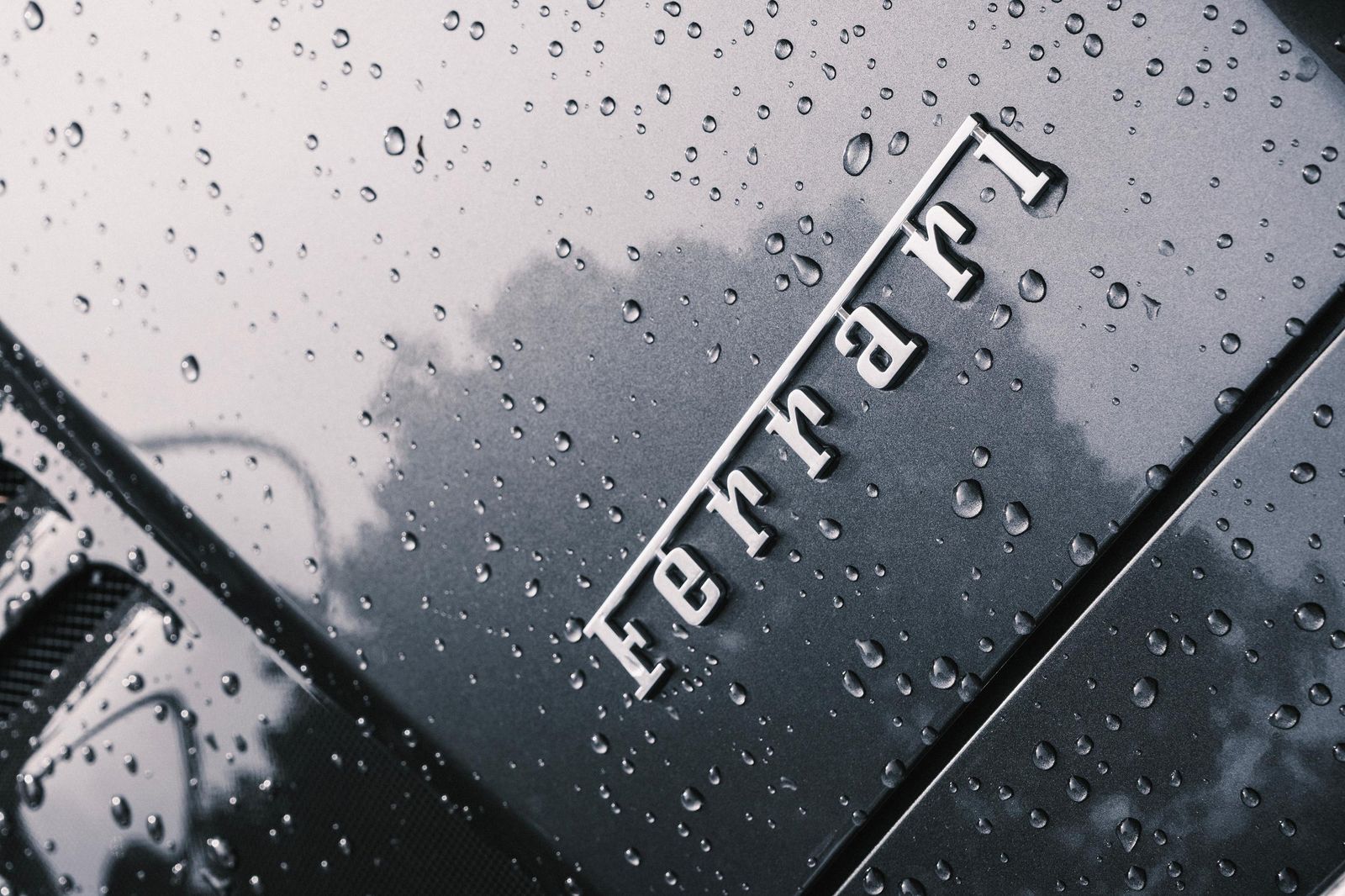 Lamborghini Competitors: The Powerhouses Of Supercar Excellence 3 Ferrari