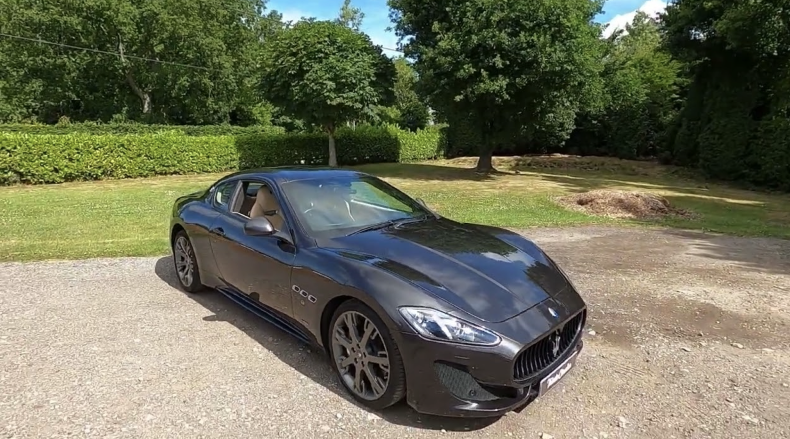 Top 5 Affordable Used Supercars: Exceptional Finds Under $30,000 3 Used supercar: 2014 maserati granturismo sport