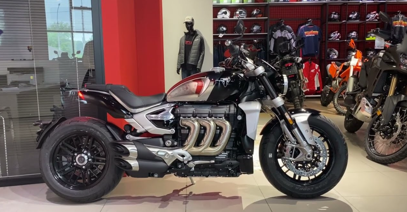 Top Speed Rivals Of The Ducati Diavel 1260 Lamborghini 3 2023 triumph rocket 3