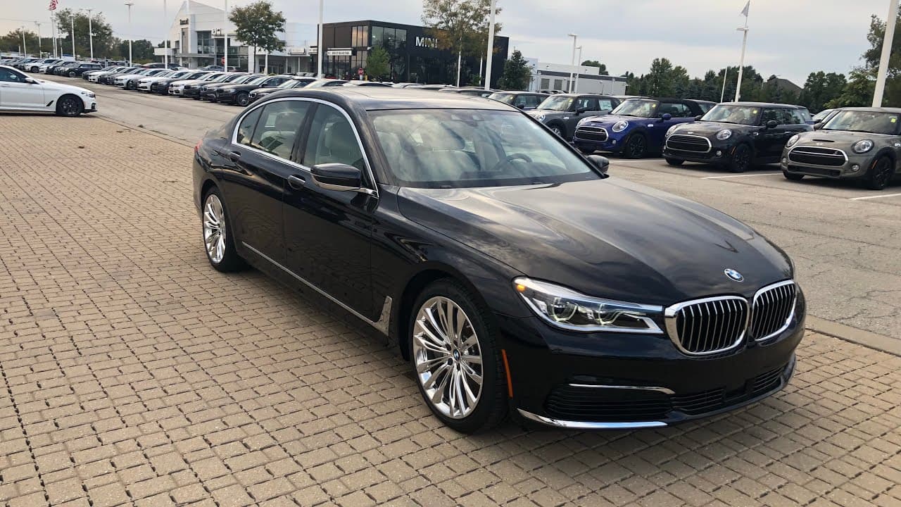 Lauren Sánchez'S Car Collection: A Glimpse Into The Garage Of A Media Powerhouse 11 Bmw 7 series of lauren sánchez