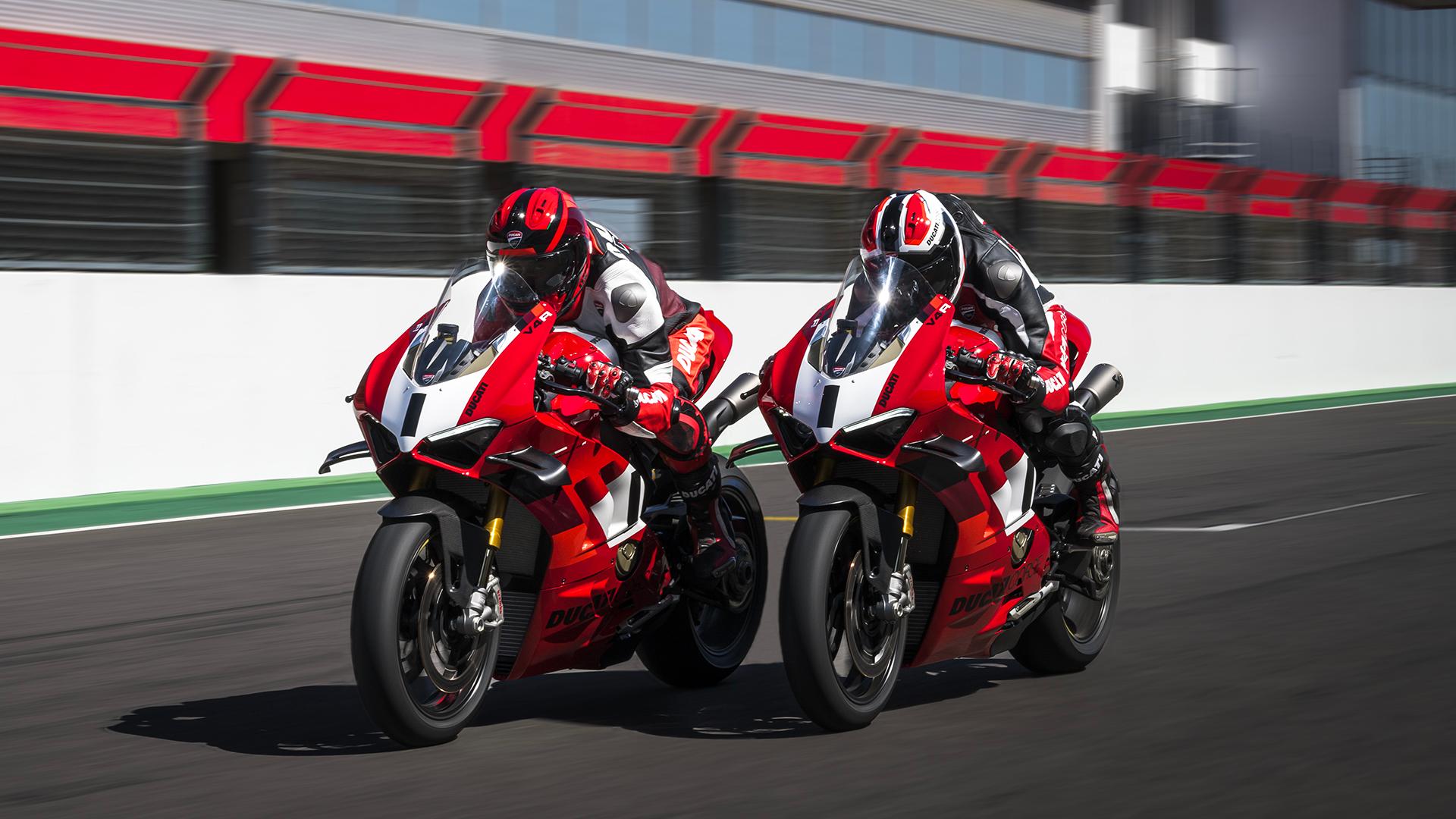 Superbikes Vs Lamborghini: 10 Exclusive Superbikes That Leave The Lamborghini Aventador Svj In The Dust 17 Superbikes vs lamborghini