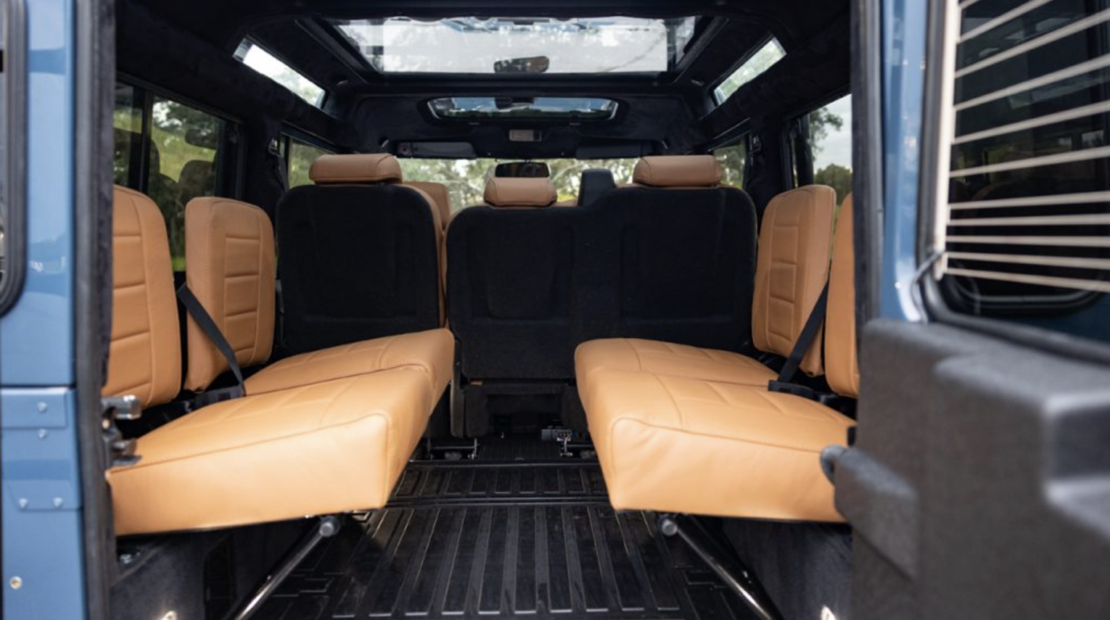Reimagining Rugged Elegance: Land Rover Defenders Reborn In Lamborghini Hues 9 Lamborghini olympus leather seats