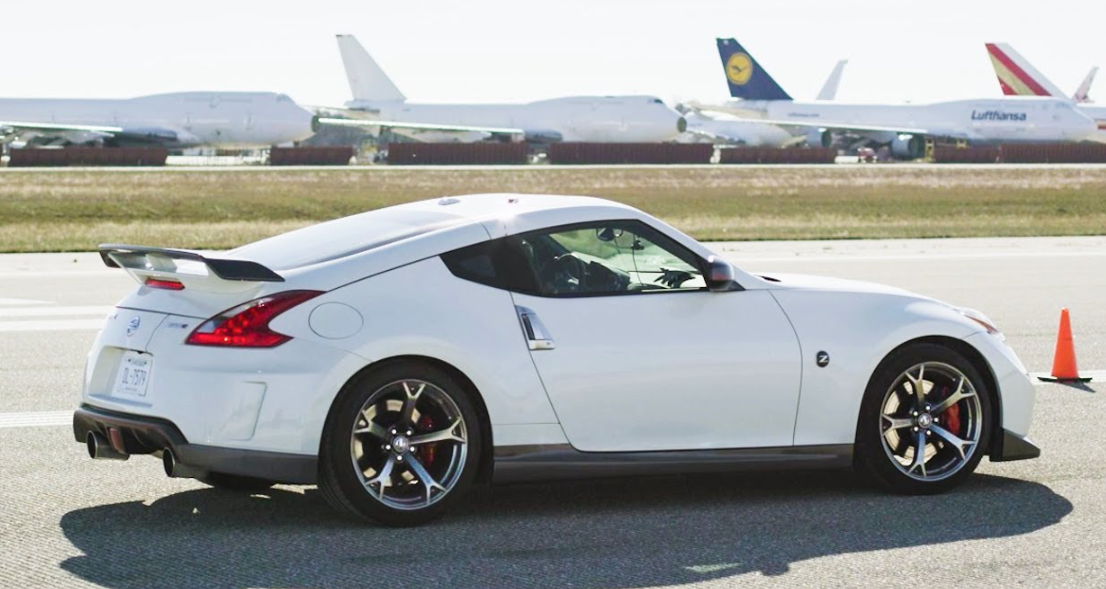 Best Sports Cars For Tall People: Finding Your Perfect Fit And Comfort 17 Nissan 370z nismo