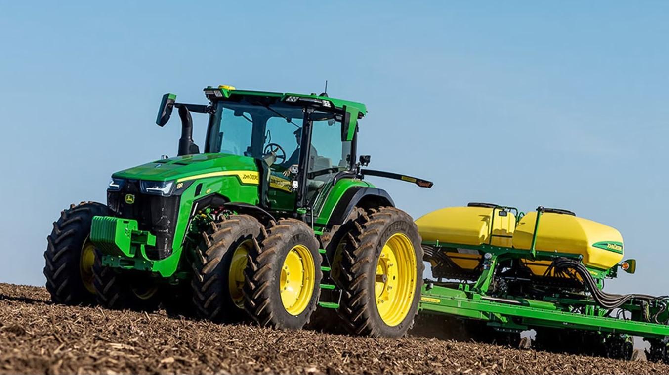 John deere 8r series