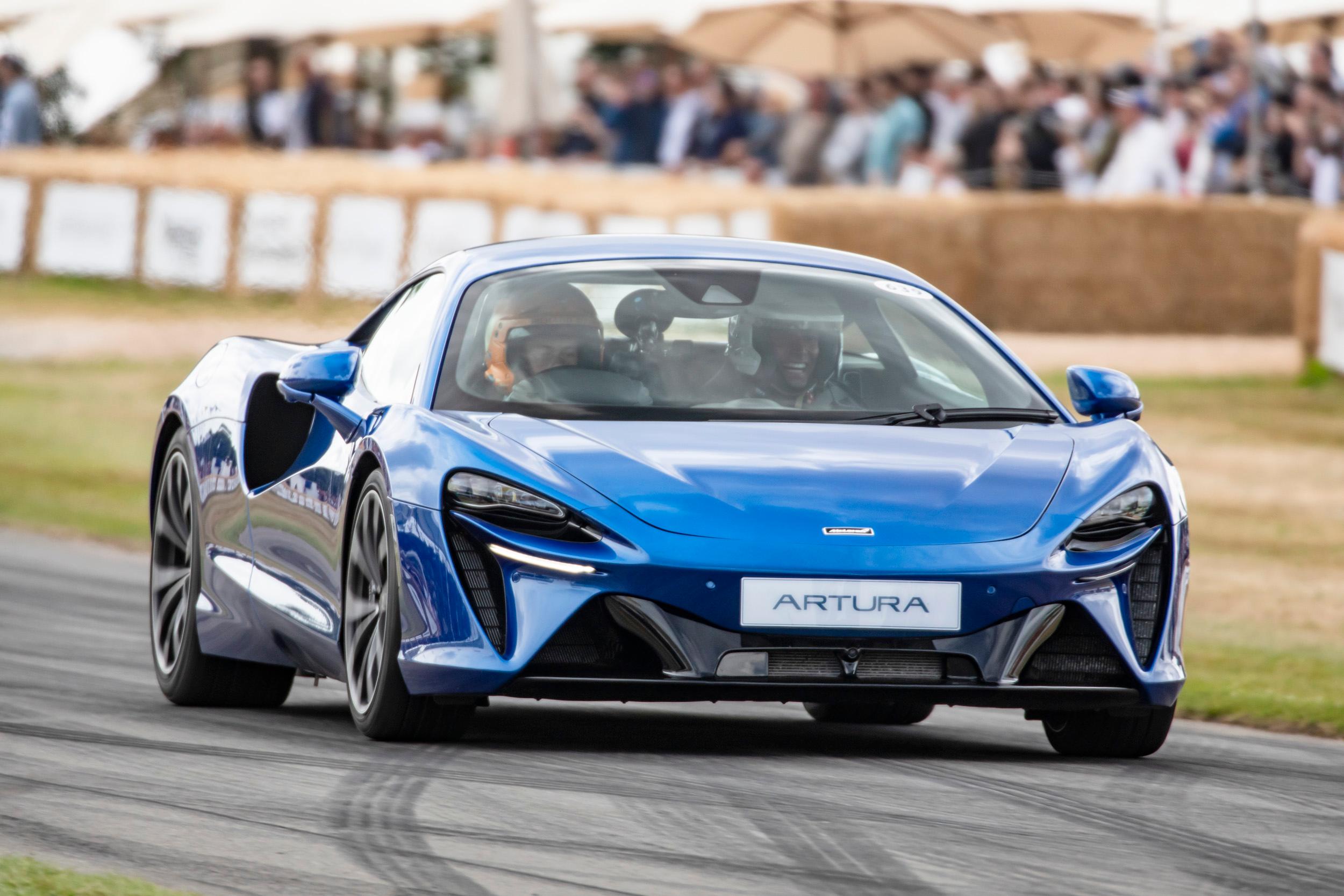 2025 Lamborghini Huracan Successor: Blending Cutting-Edge Phev Technology With Peak Performance 11 Mclaren
