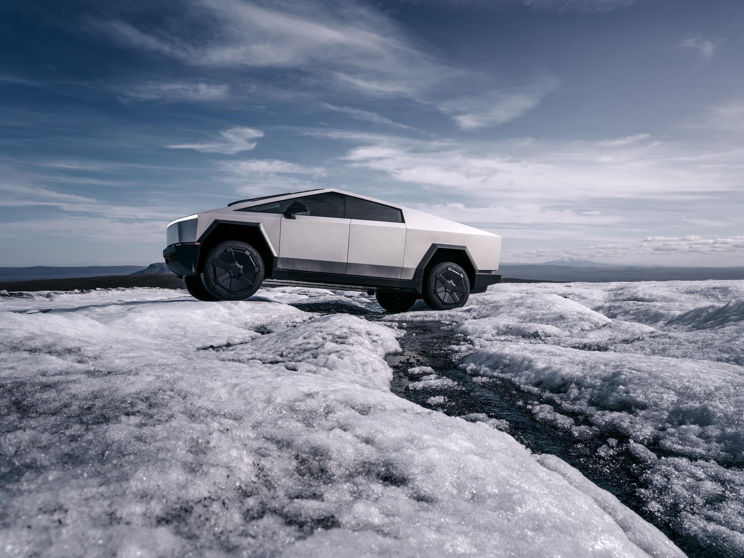 Tesla Cybertruck Vs Lamborghini Lanzador: A Captivating Comparison Of The Next-Generation Electric Suvs 7 Tesla cybertruck vs lamborghini lanzador