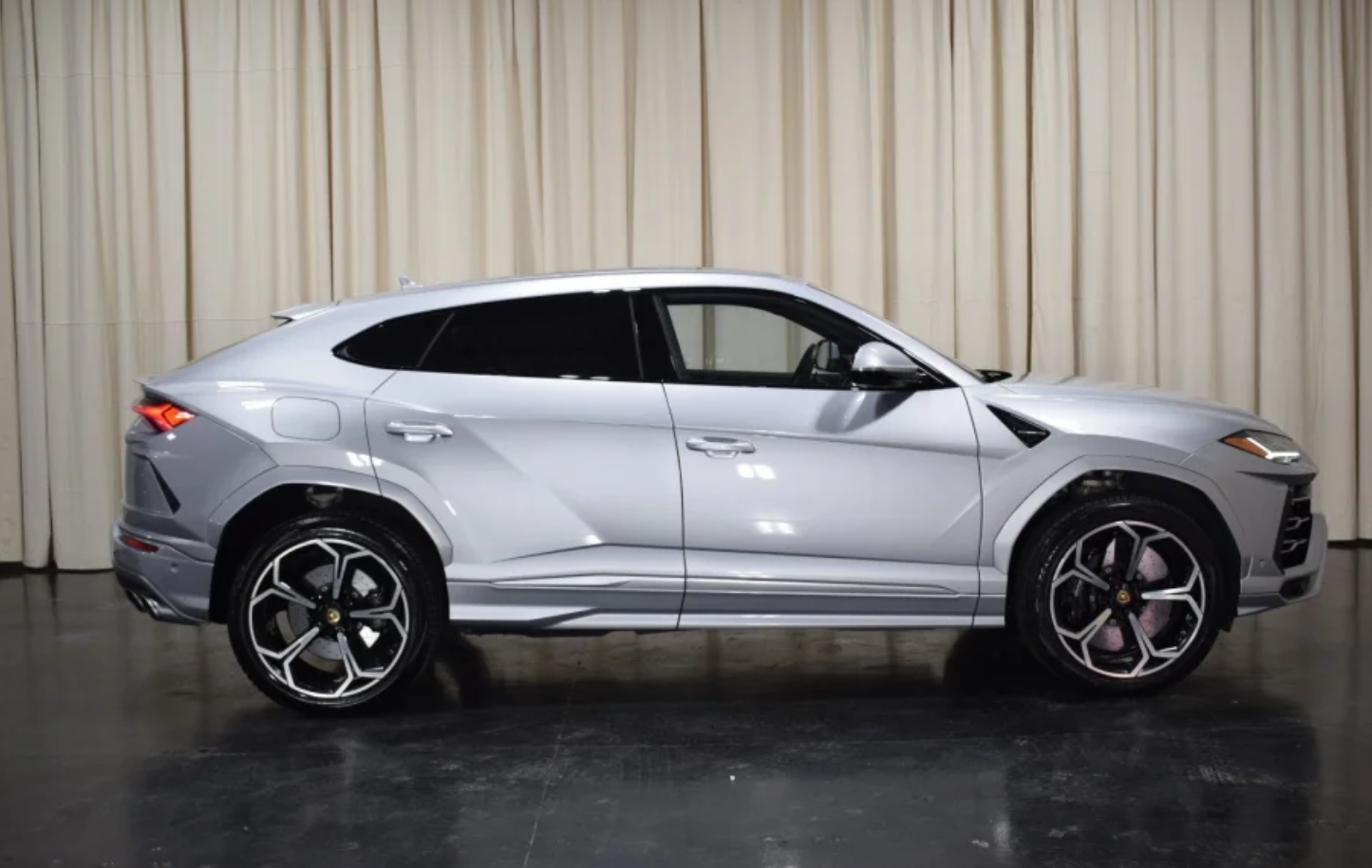 Cheap Lamborghini Urus For Sale In 2024 7 17. 01. 2024 20. 27. 28 rec