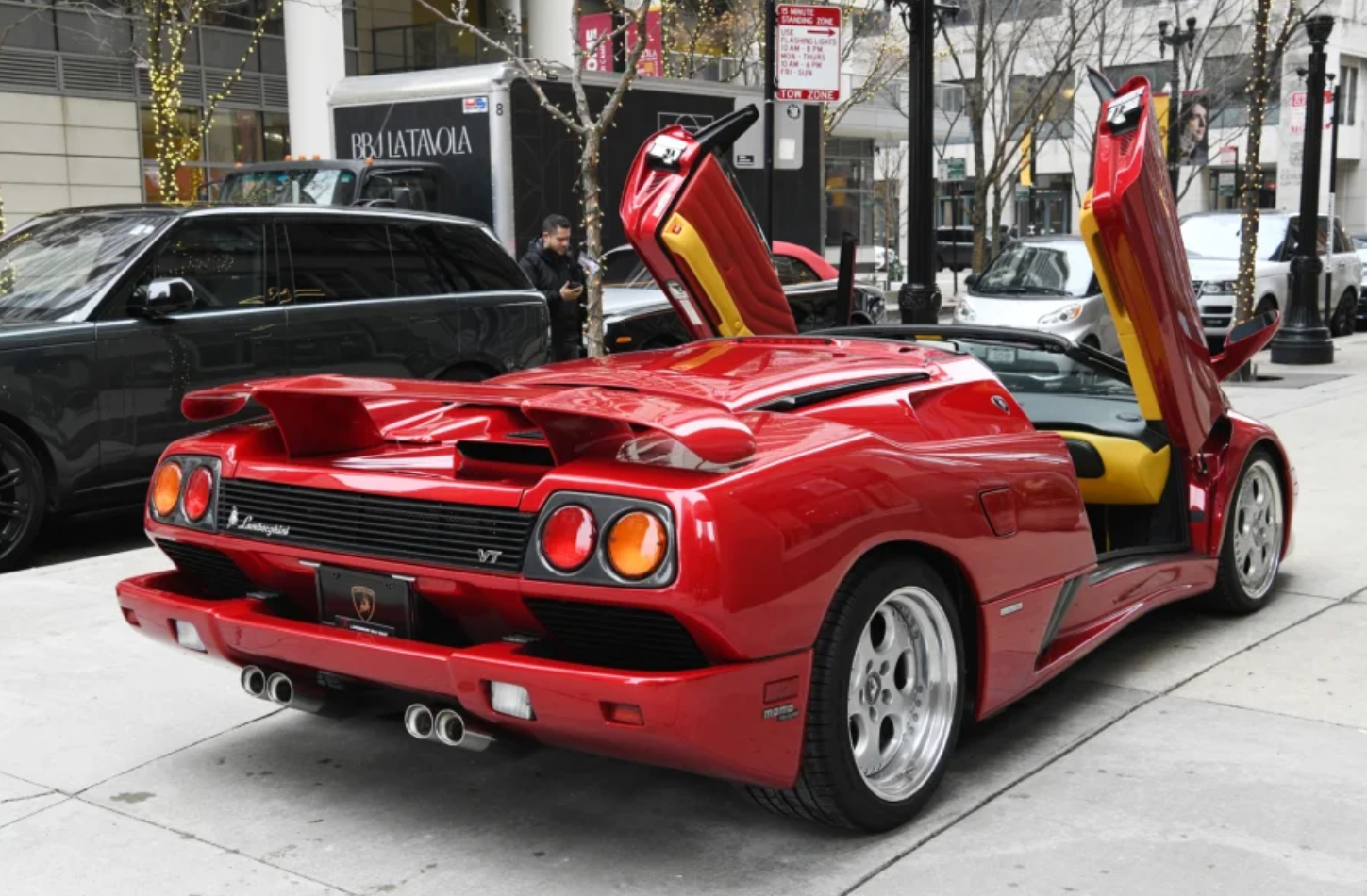 Snag An Exceptionally Rare 1999 Lamborghini Diablo Momo Edition With Minimal Mileage – Only 1 Of 12! 7 1999 lamborghini diablo momo edition