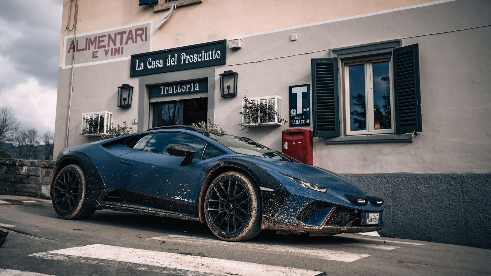 The Final Roar: Celebrating The V10 Lamborghini Huracán'S Italian Odyssey 47 651753 v2