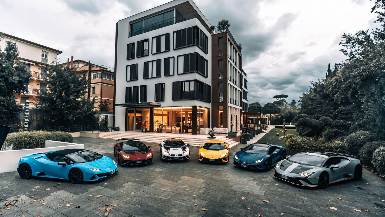 The Final Roar: Celebrating The V10 Lamborghini Huracán'S Italian Odyssey 24 651785 v2