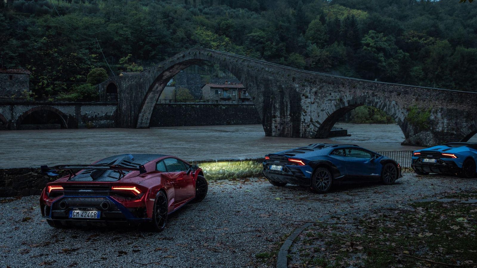 The Final Roar: Celebrating The V10 Lamborghini Huracán'S Italian Odyssey 30 651791 v2
