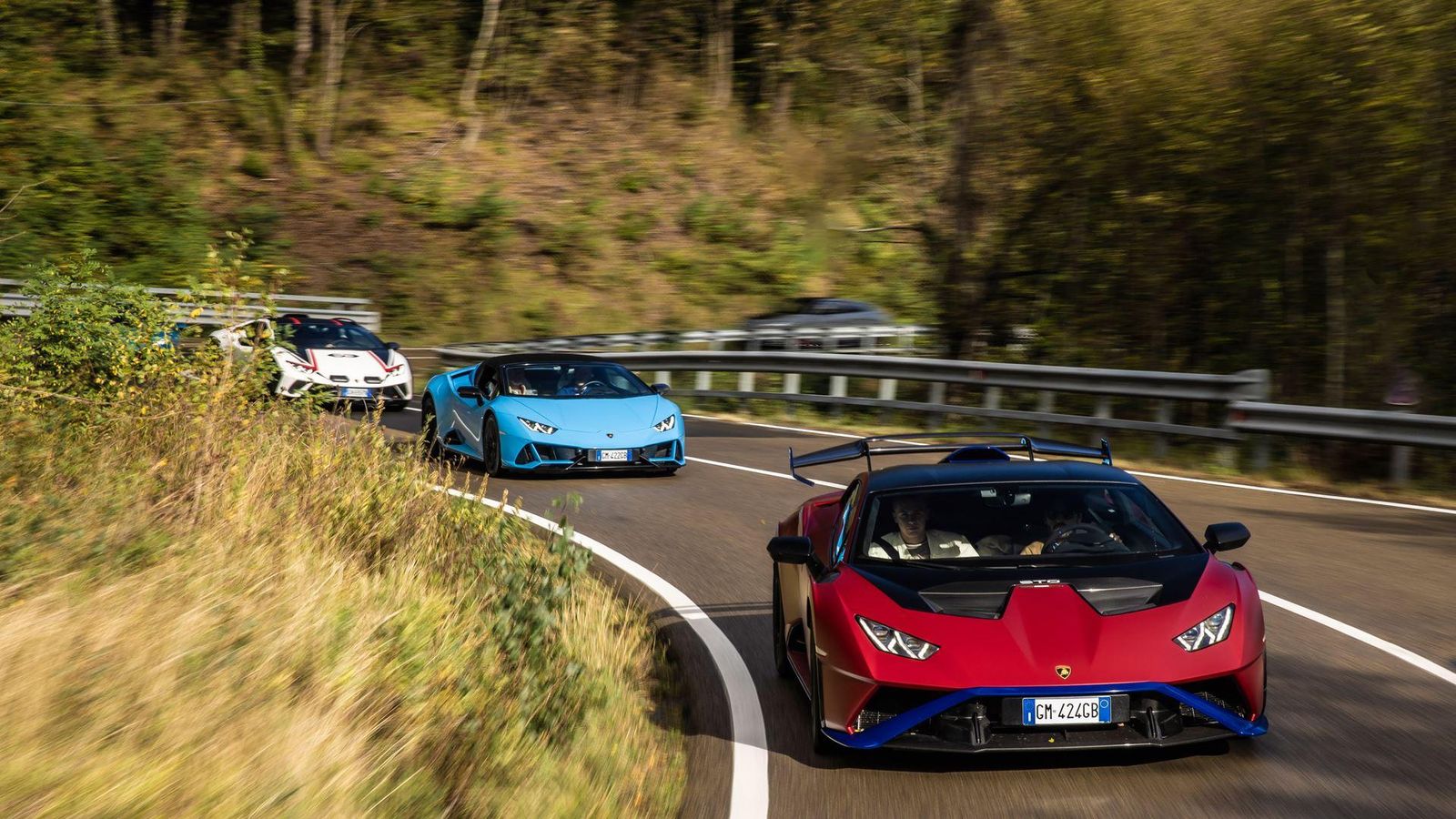 The Final Roar: Celebrating The V10 Lamborghini Huracán'S Italian Odyssey 33 651794 v2