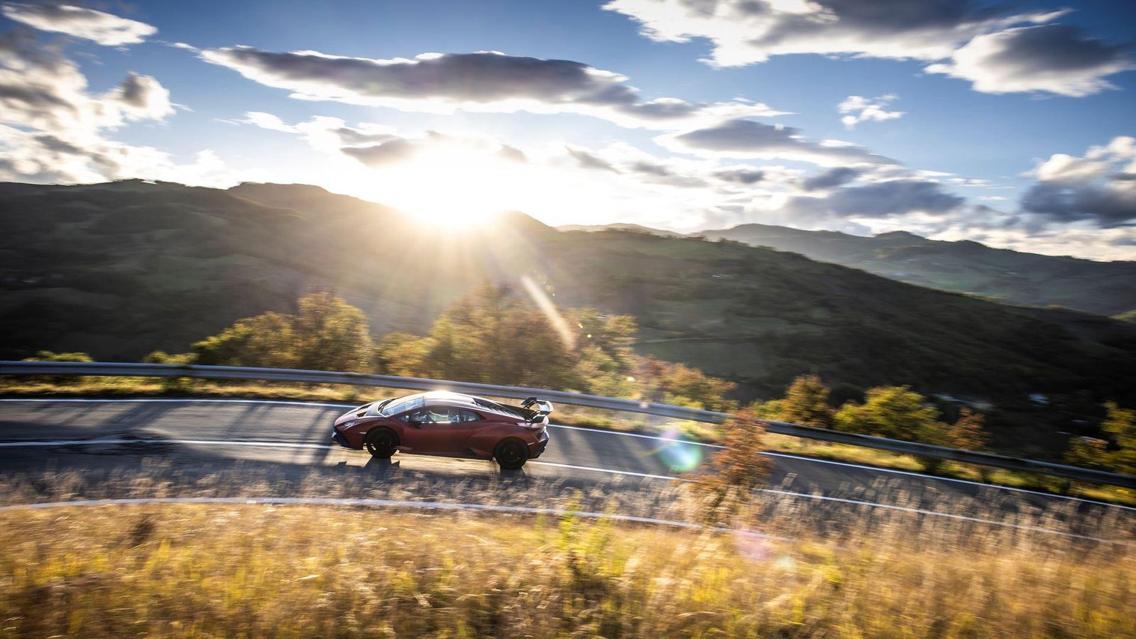 The Final Roar: Celebrating The V10 Lamborghini Huracán'S Italian Odyssey 42 651803