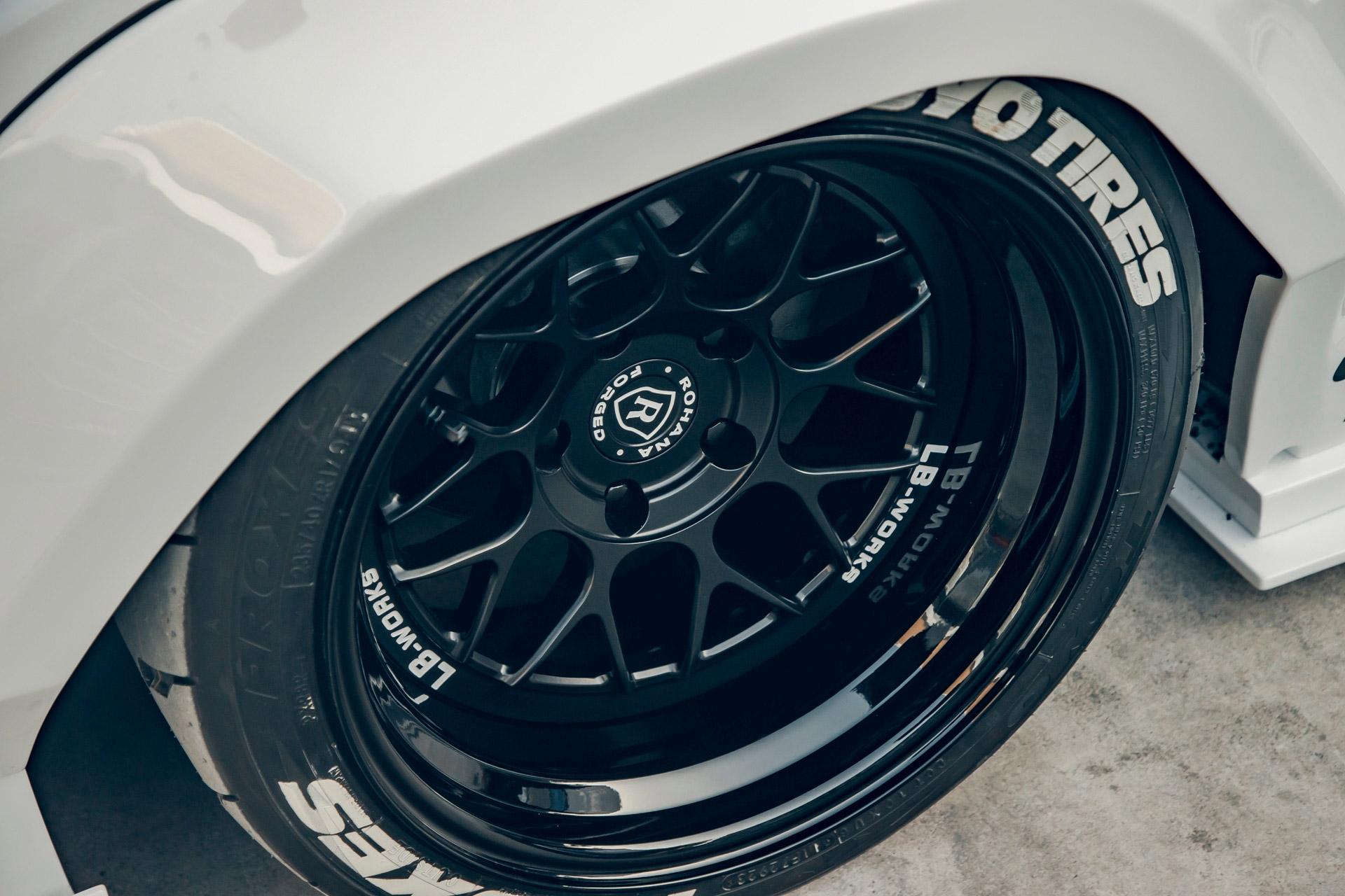 This Exclusive Widebody Lamborghini Countach By Liberty Walk Is A Purist Nightmare! 10 Countach 240110 75