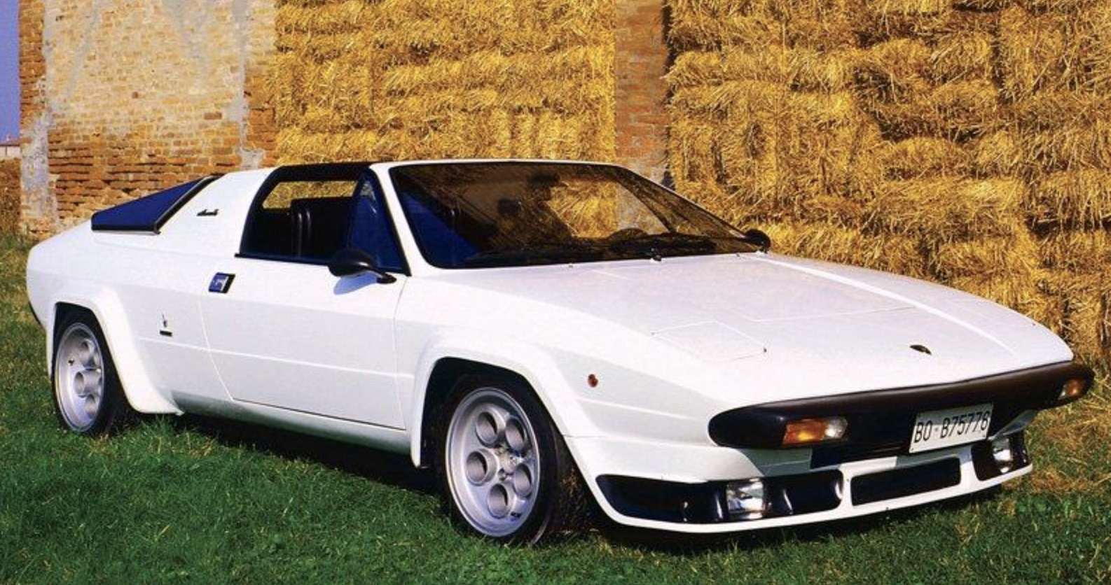 6 Subaru Сars That Looks Like A Lamborghini 9 Lamborghini silhouette p300