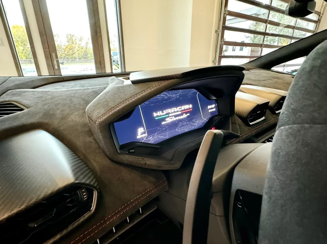 This 2023 Lamborghini Huracan Sterrato Sold For $358,000, A Price That Is Undeniably Exorbitant! 14 Screenshot 5