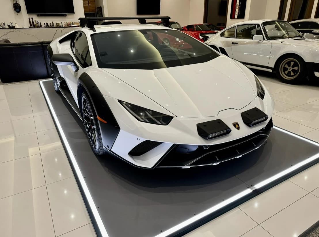 This 2023 Lamborghini Huracan Sterrato Sold For $358,000, A Price That Is Undeniably Exorbitant! 30 Title
