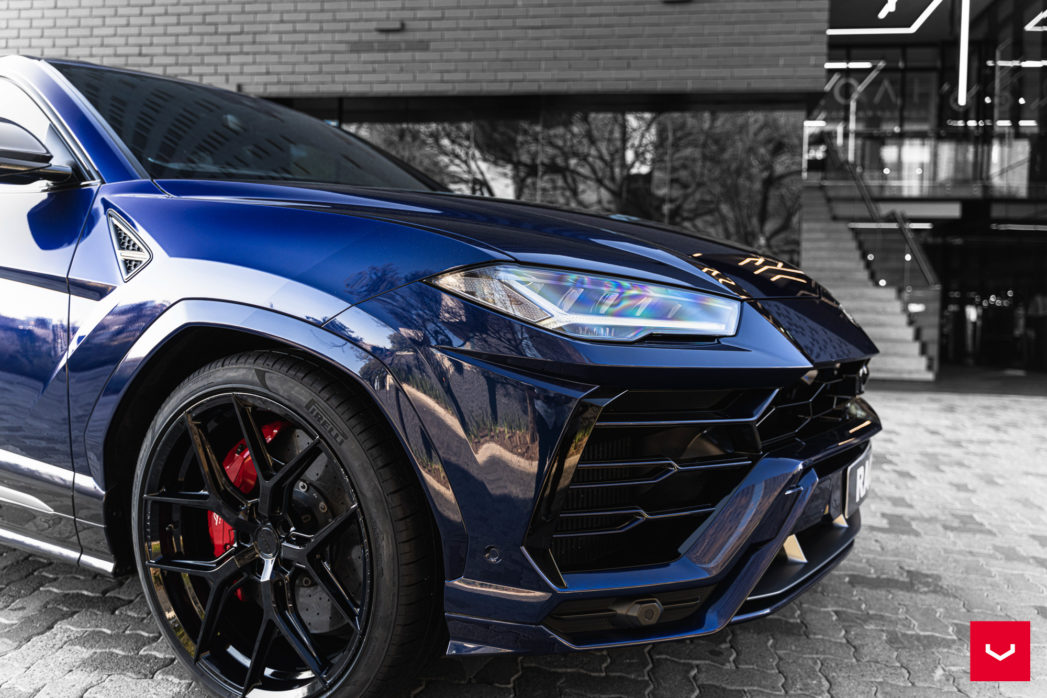 Mansory Incorporates Vossen Wheels Into Their Newest Urus Upgrade Package! 9 Lamborghini urus hybrid forged series hf 5 © vossen wheels 2022 61 1047x698 1