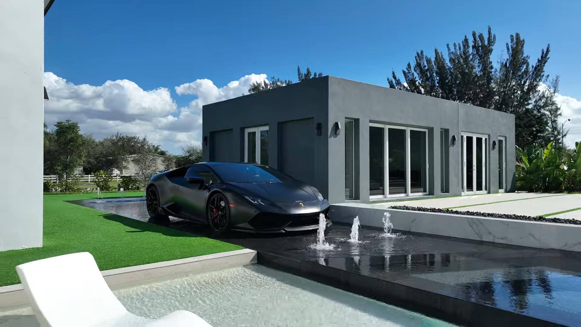 Lambo pool