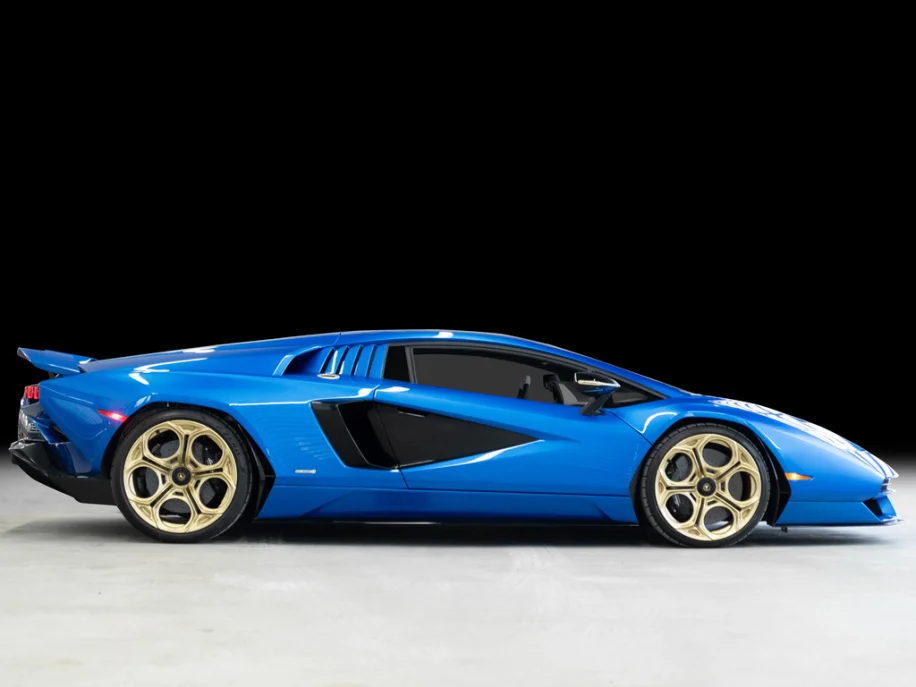 Extremely Rare 1 Out Of 112 Blu Nethuns 2022 Lamborghini Countach Lpi 800-4 Up For Grabs – A Once-In-A-Lifetime Opportunity! 3 2022 lamborghini countach 3313326 1425536337