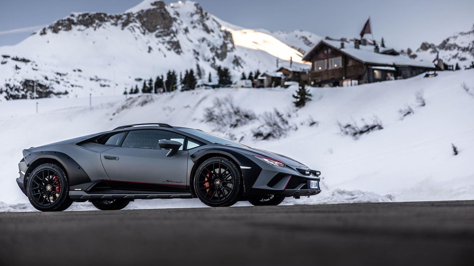 Lamborghini'S Alpine Adventure: The Urus S And Huracán Sterrato Enjoy The Wild Outdoor Lifestyle In The Snowy Alps 19 652498 v2