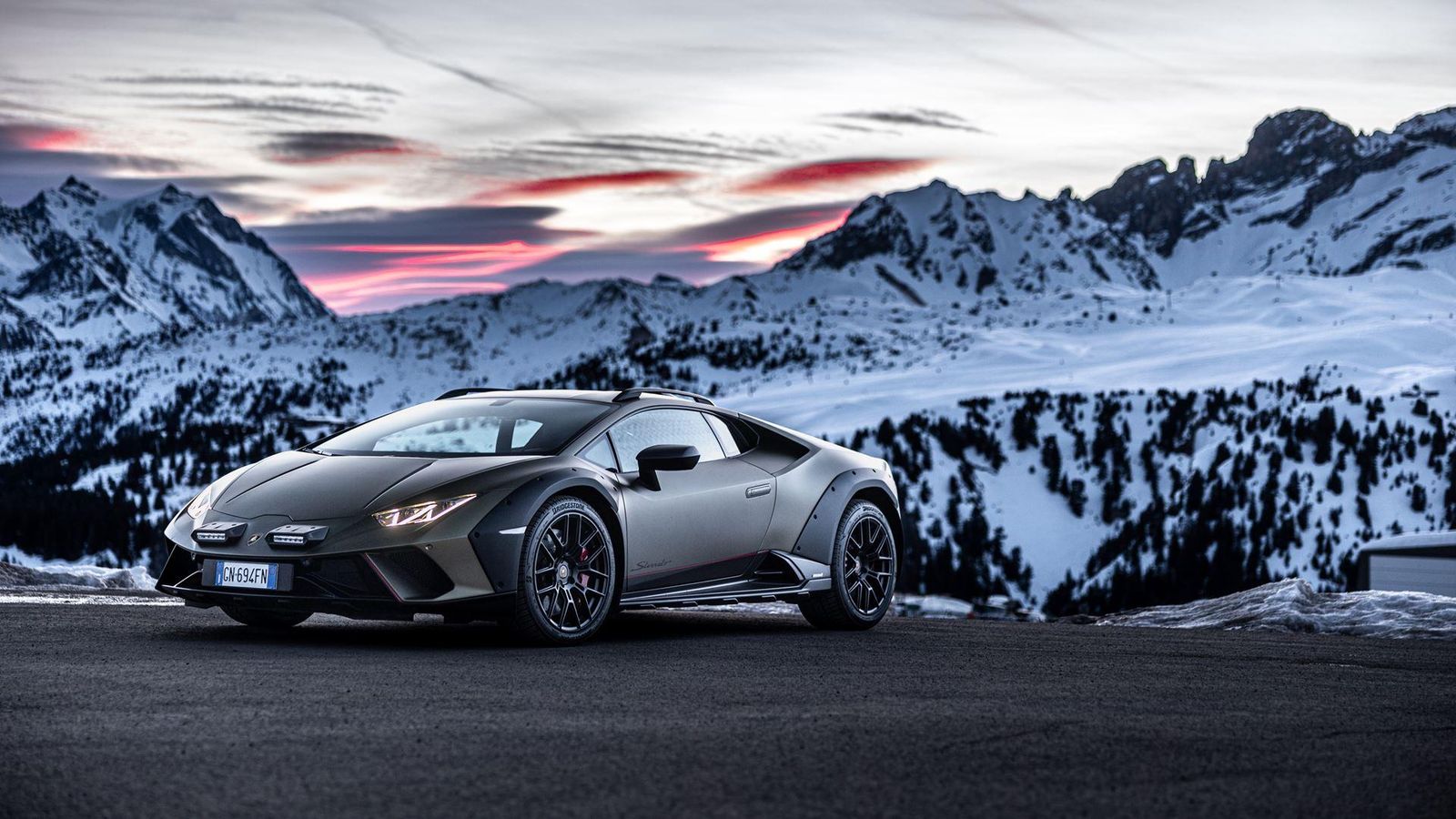 Lamborghini'S Alpine Adventure: The Urus S And Huracán Sterrato Enjoy The Wild Outdoor Lifestyle In The Snowy Alps 16 652515 v2 1