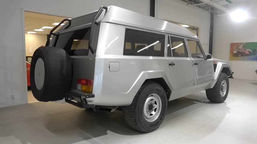 Explore An Unheard-Of Gem: Youtuber Shmee150'S Exclusive Walkaround &Amp; First Drive Impression Of The Ultra-Rare Lamborghini Lm002 Estate 3 Vs youtube themysteriouslamborghiniyouneverknewexisted 058