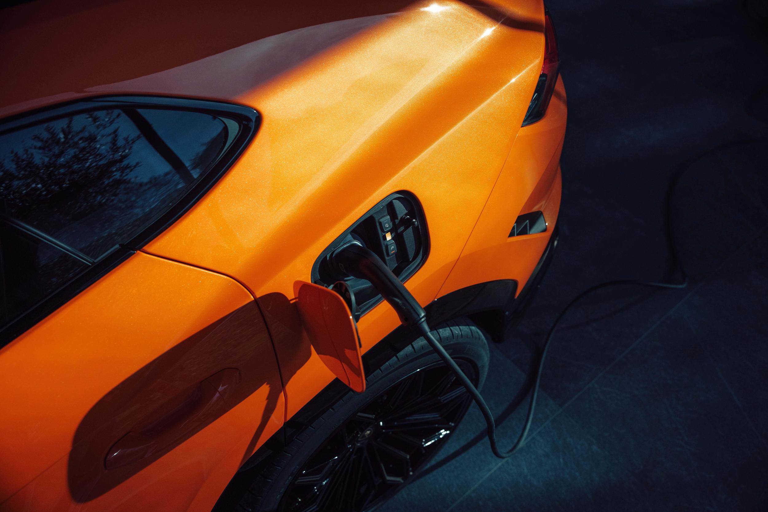 2025 Lamborghini Urus Se: 5 Reasons Why We Think It Is The Best Urus Yet! 3 653093 scaled
