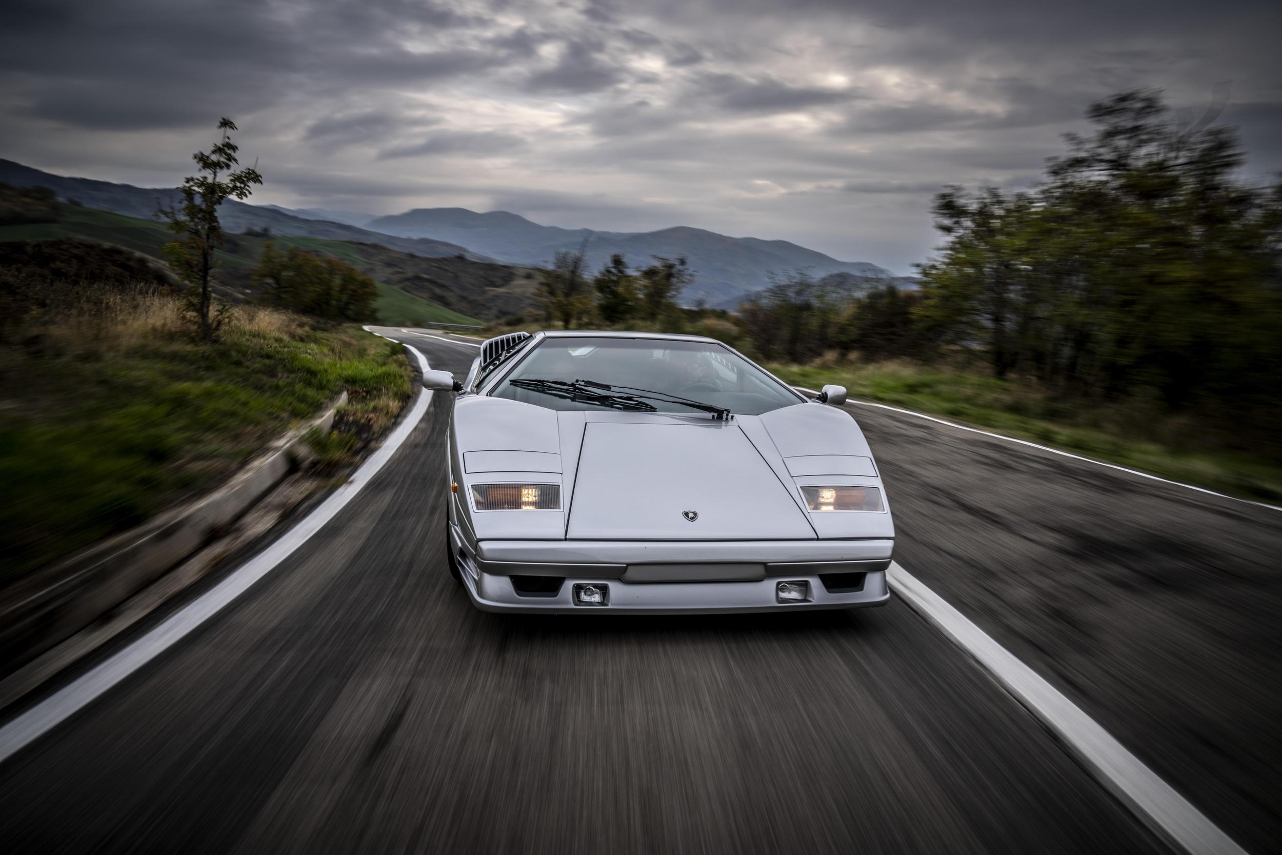 Download Stunning 1989 Lamborghini Countach 25Th Anniversario Wallpaper Collection 17 603213 scaled