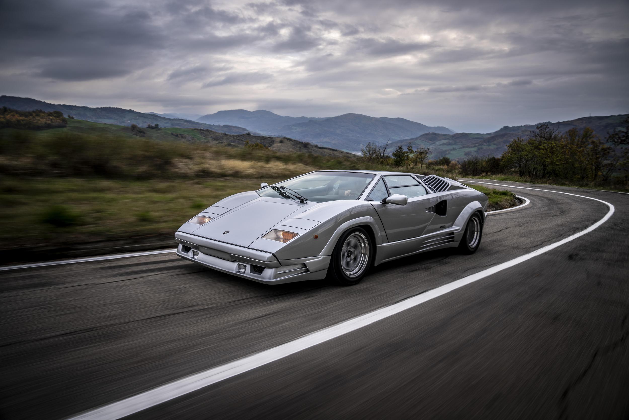 Download Stunning 1989 Lamborghini Countach 25Th Anniversario Wallpaper Collection 13 603214 scaled