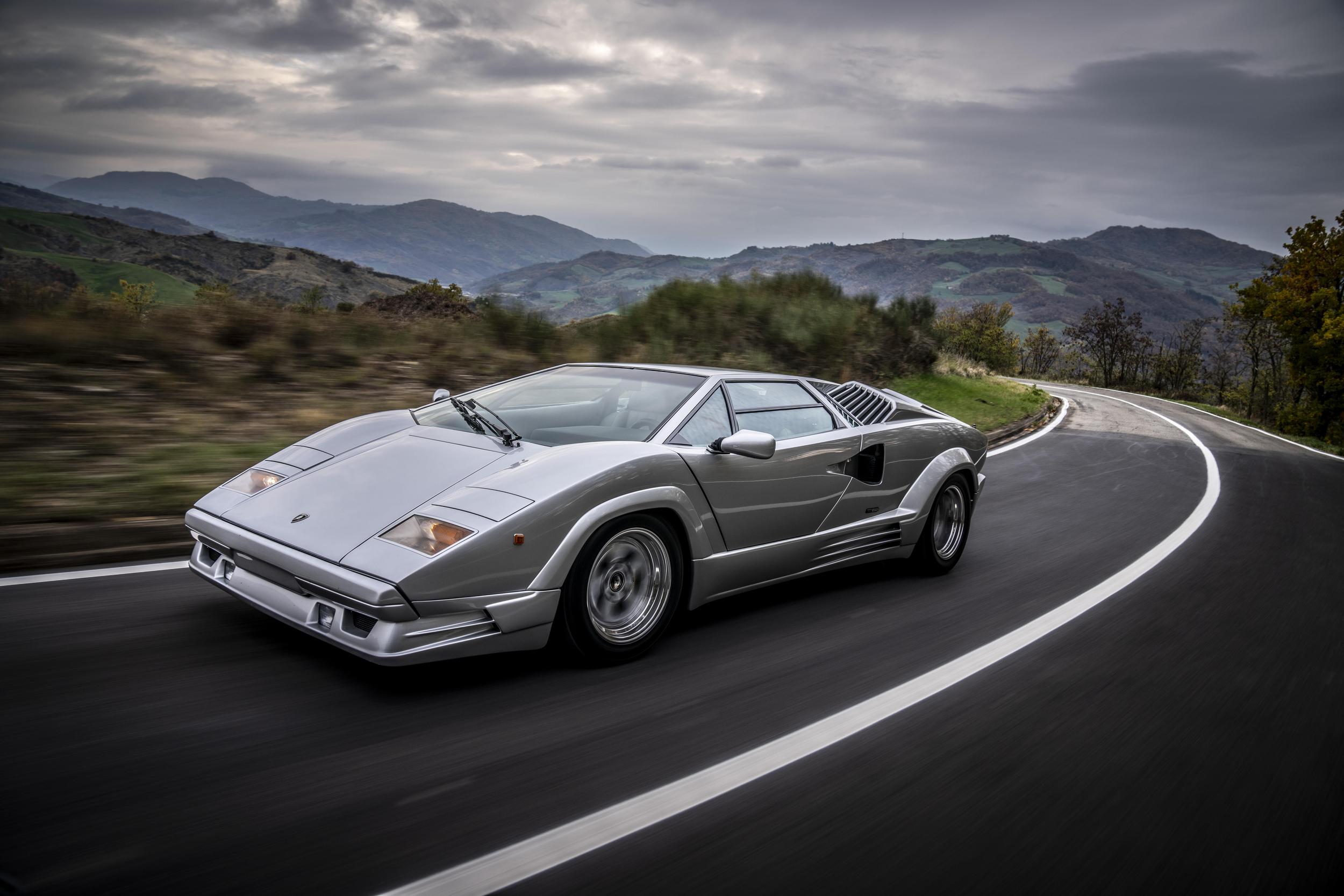 Download Stunning 1989 Lamborghini Countach 25Th Anniversario Wallpaper Collection 12 603215 scaled