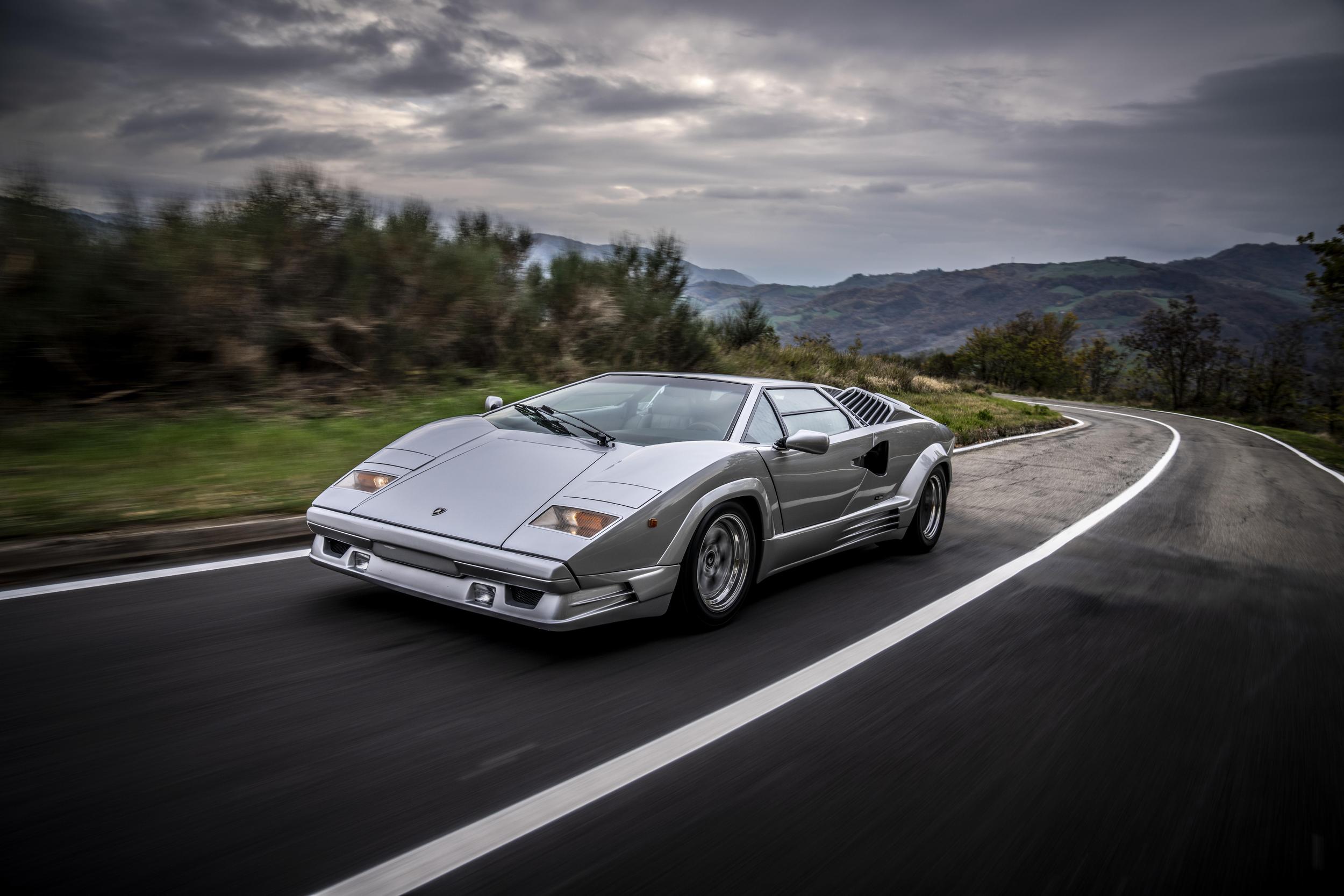 Download Stunning 1989 Lamborghini Countach 25Th Anniversario Wallpaper Collection 11 603216 scaled