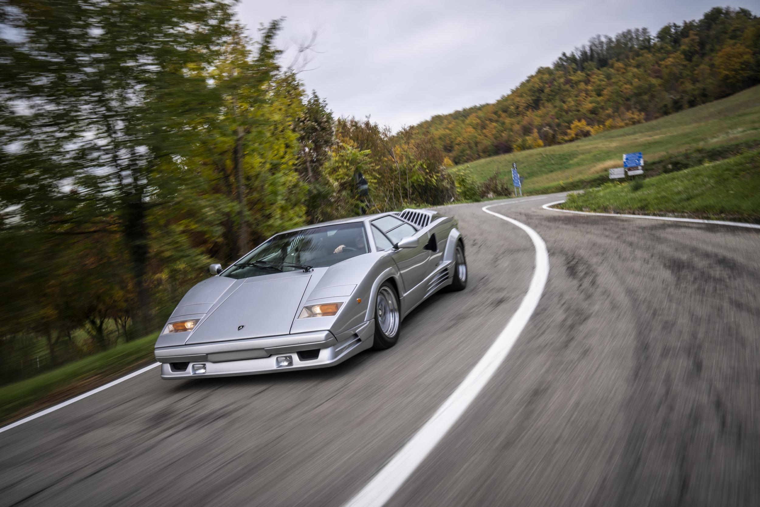 Download Stunning 1989 Lamborghini Countach 25Th Anniversario Wallpaper Collection 43 603222 scaled