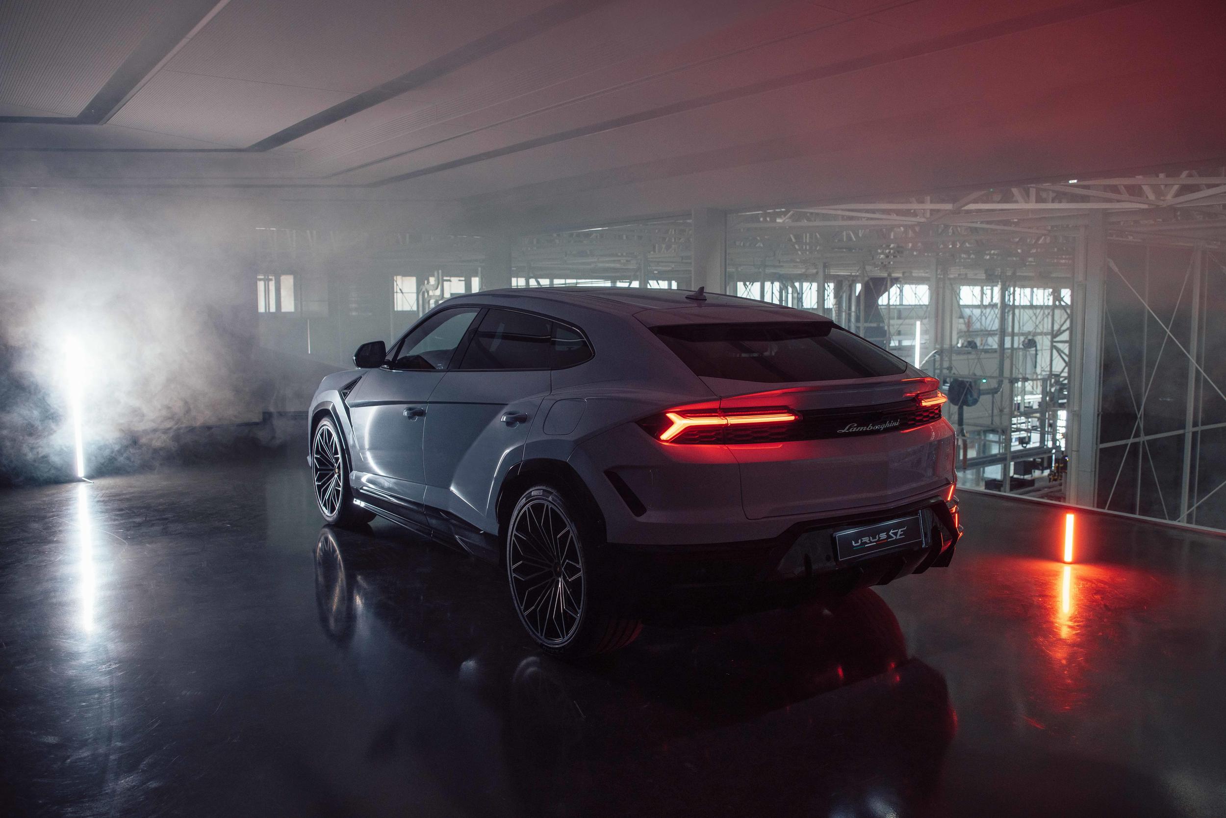 Enjoy The Stunning 2025 Lamborghini Urus Se Wallpapers Collection: Available For Download! 23 653077 scaled
